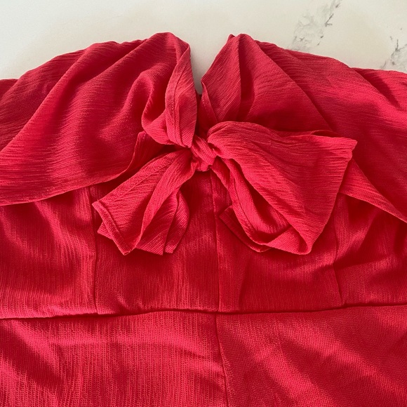 NWOT- Guess Romper - Picture 2 of 6